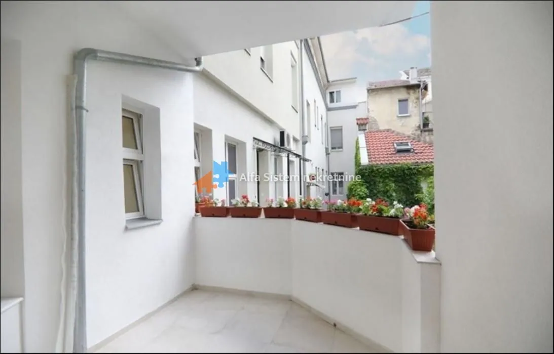 Rent, three bedroom apartment, 105m², Stari Grad, Beograd