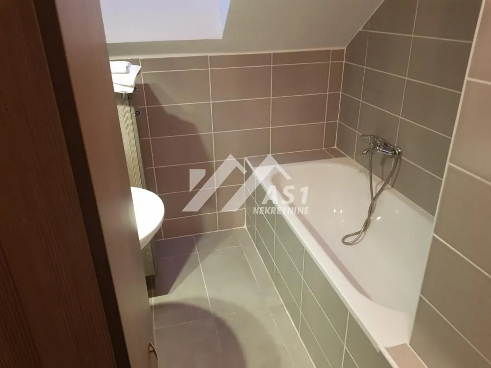 Izdavanje, trosoban stan, 69m², Telep, Novi Sad Sve Podlokacije