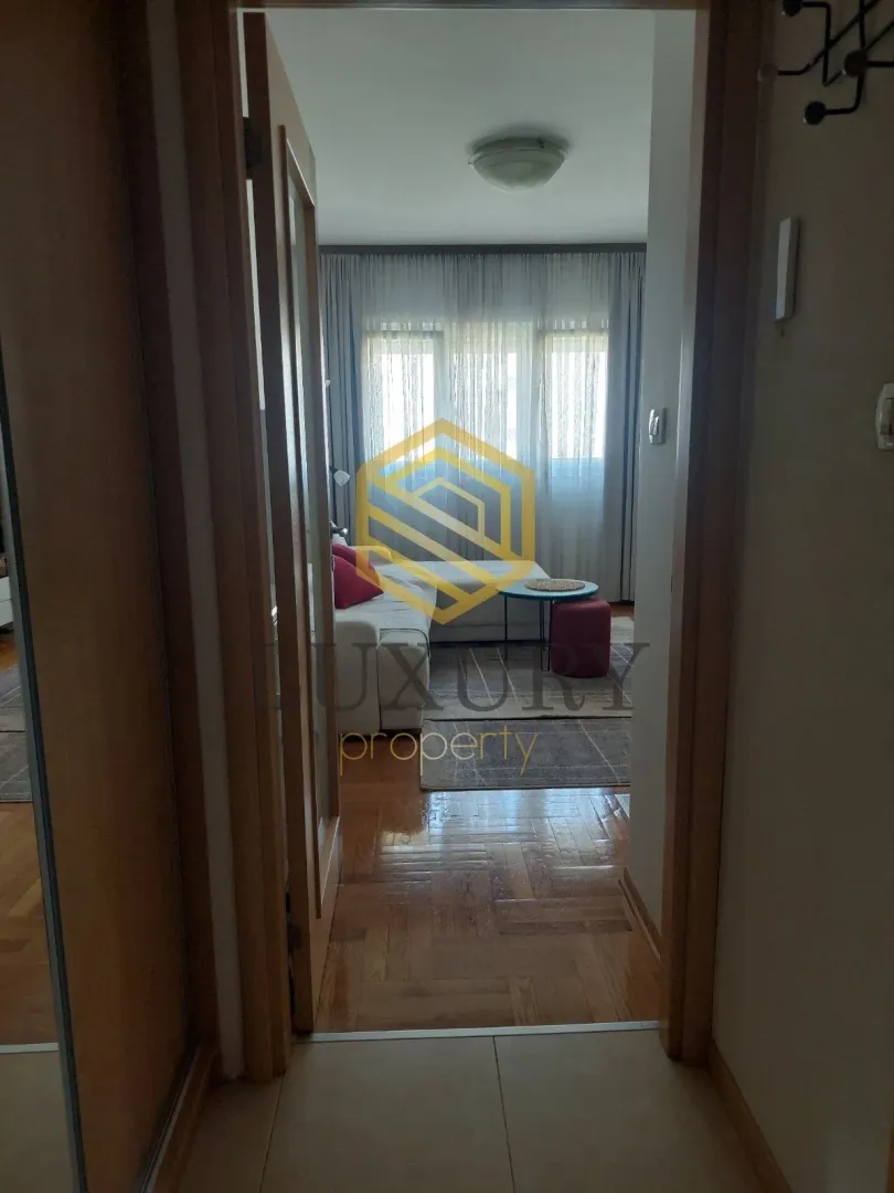 Rent, studio apartment, 25m², Pobrežje, Podgorica