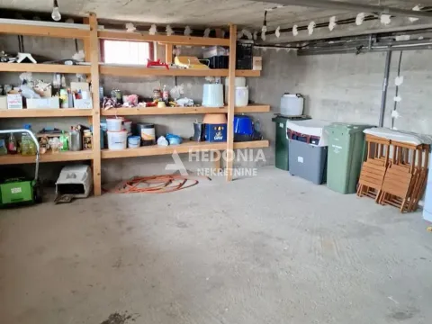 Prodaja, kuća, 210m², Boleč, Grocka - image 20