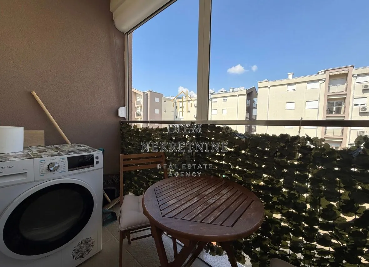 Rent, one bedroom apartment, 44m², Blok 6, Podgorica