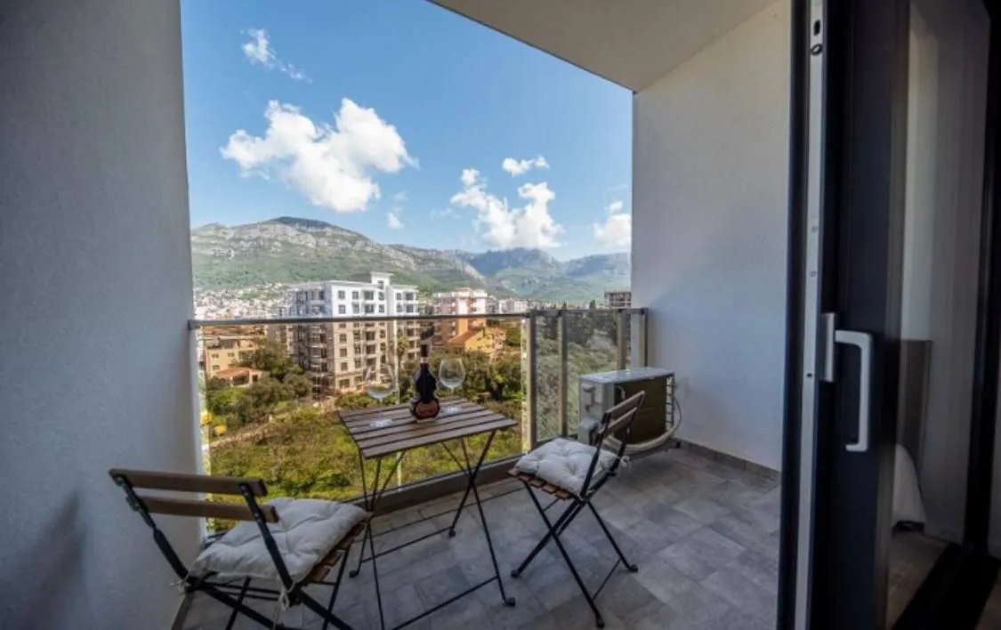 Izdavanje, garsonjera, 36m², Centar, Bar