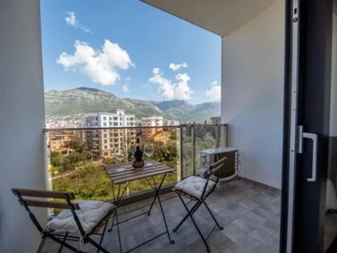 Izdavanje, garsonjera, 36m², Centar, Bar - image 8
