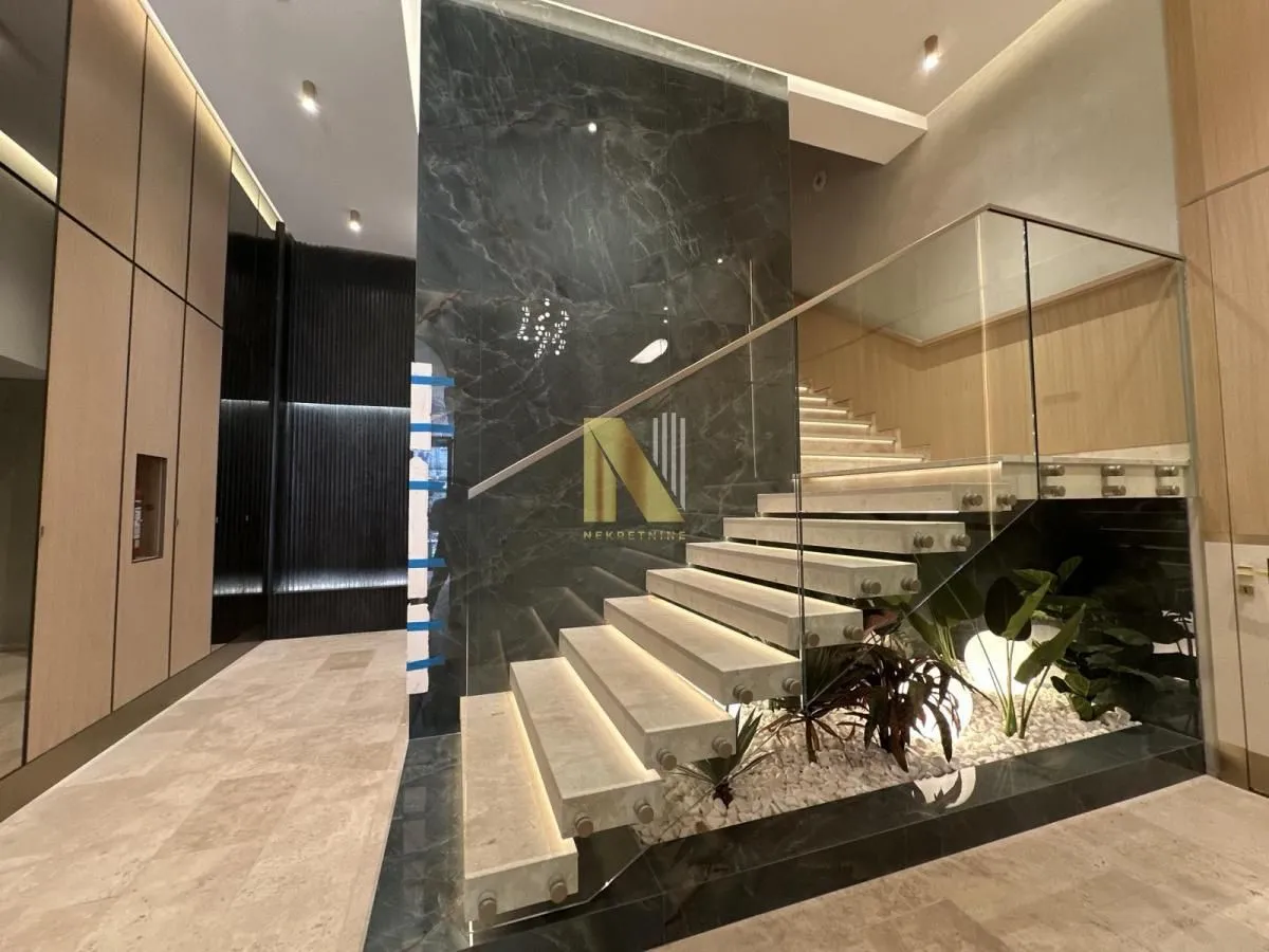 Rent, office space, 112m², Centar, Novi Sad