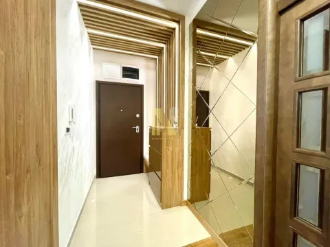 Izdavanje, četvorosoban stan, 140m², Sajmište, Novi Sad - image 10