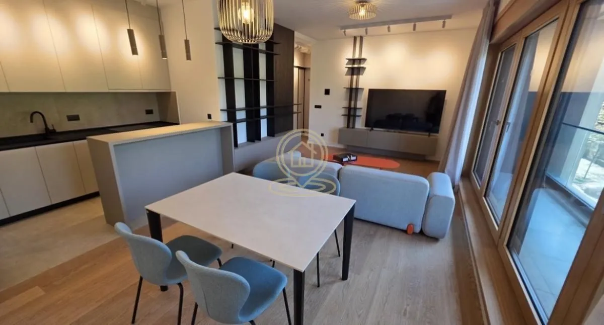 Rent, two bedroom apartment, 67m², Klinički Centar, Beograd