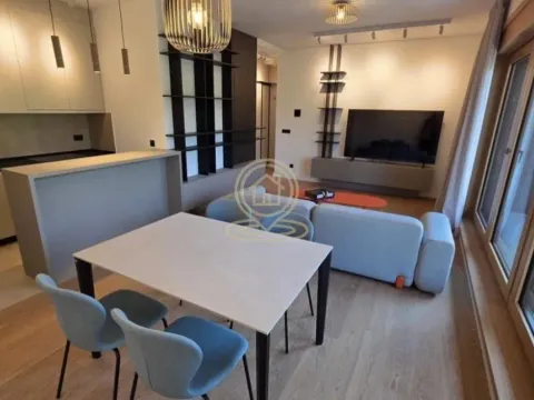 Rent, two bedroom apartment, 67m², Klinički Centar, Beograd - image 2