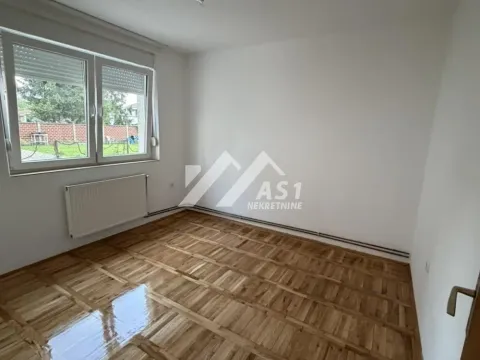 Izdavanje, trosoban stan, 100m², Novo naselje, Novi Sad - image 6