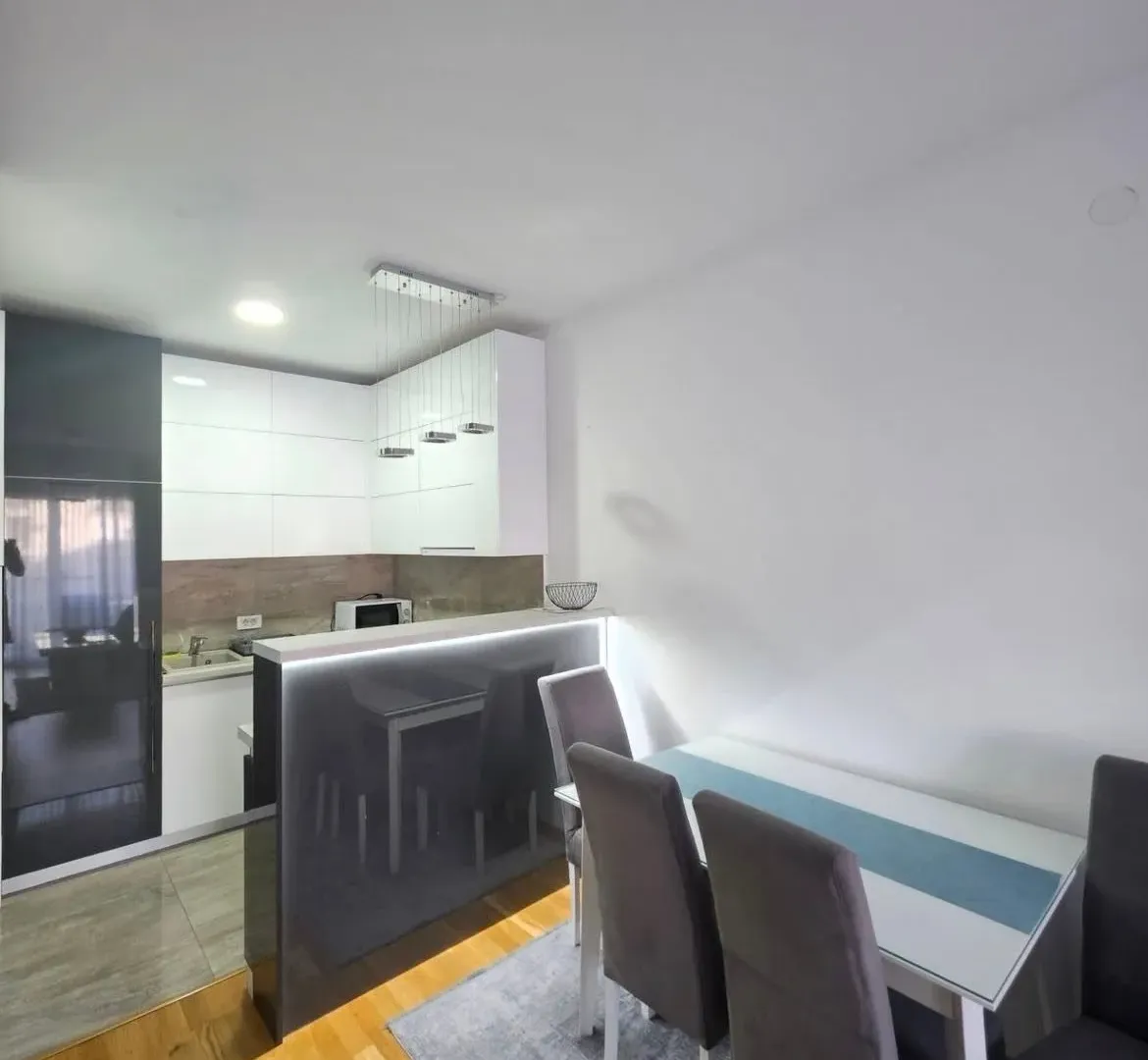 Izdavanje, garsonjera, 47m², Ljubović, Podgorica