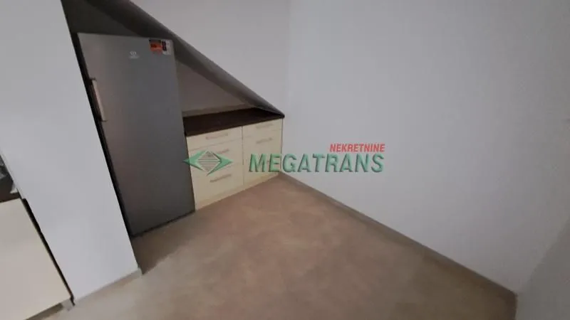 Rent, house, 247m², Petrovaradin, Novi Sad