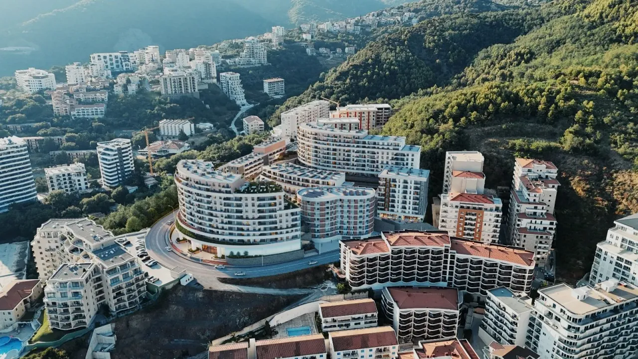 Sale, one bedroom apartment, 52m², Bečići, Budva