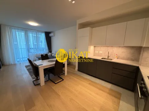 Rent, two bedroom apartment, 56m², Savski Venac, Beograd - image 4