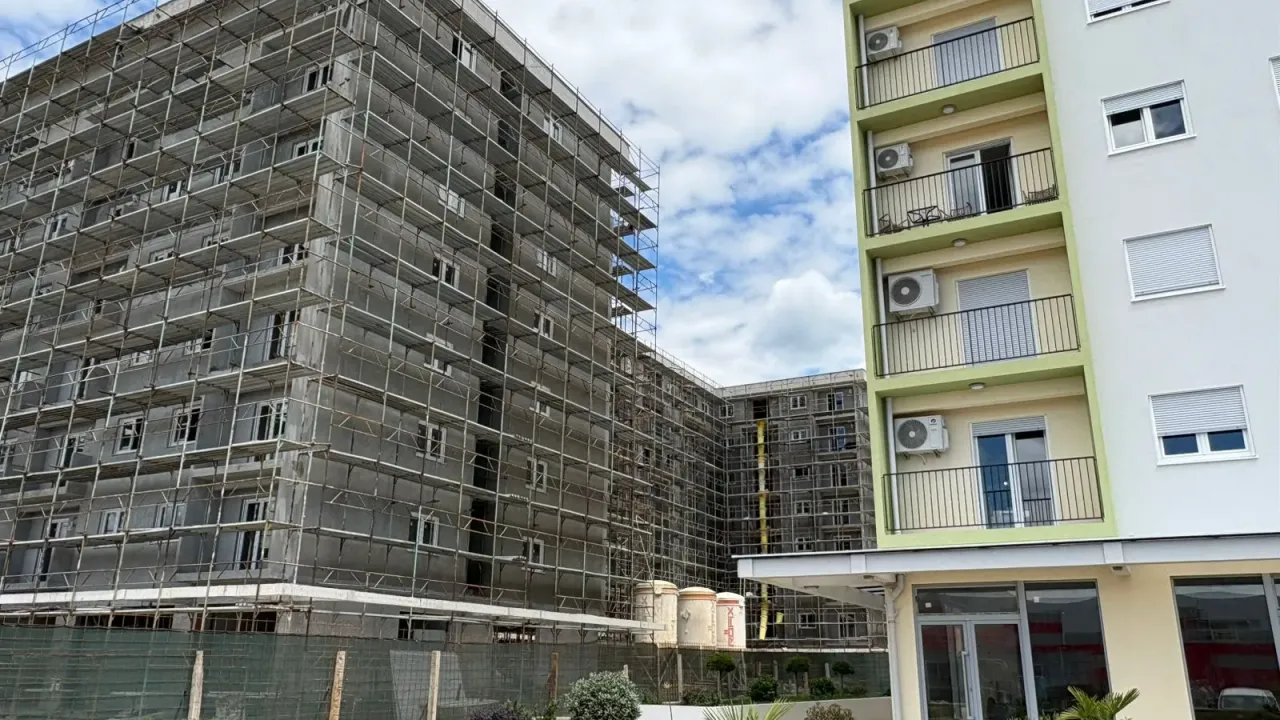 Sale, one bedroom apartment, 40m², Pobrežje, Podgorica