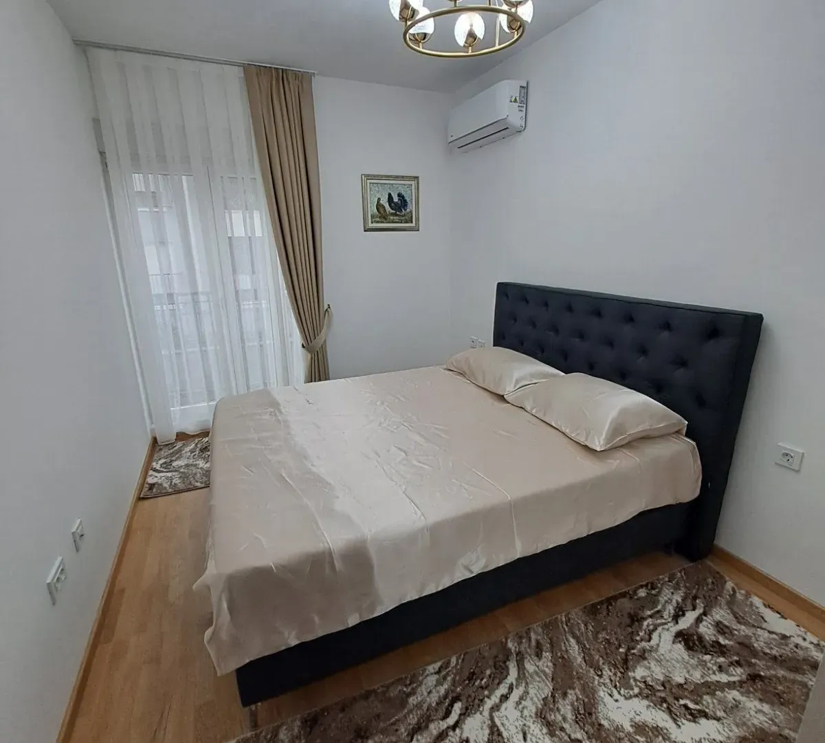 Izdavanje, dvosoban stan, 60m², Stara varoš, Nikšić
