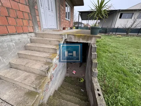 Prodaja, kuća, 194m², Ribare, Jagodina - image 62