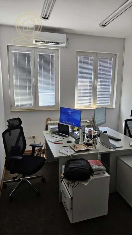 Rent, office space, 130m², Stari Grad, Beograd