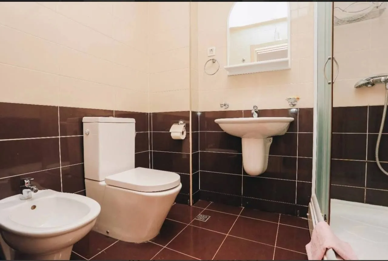 Rent, one bedroom apartment, 47m², Bečići, Budva