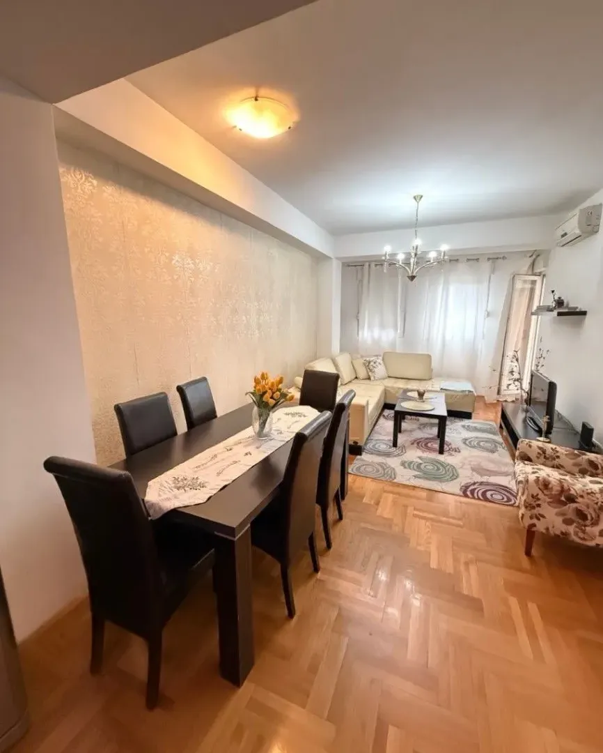 Izdavanje, jednosoban stan, 53m², City Kvart, Podgorica
