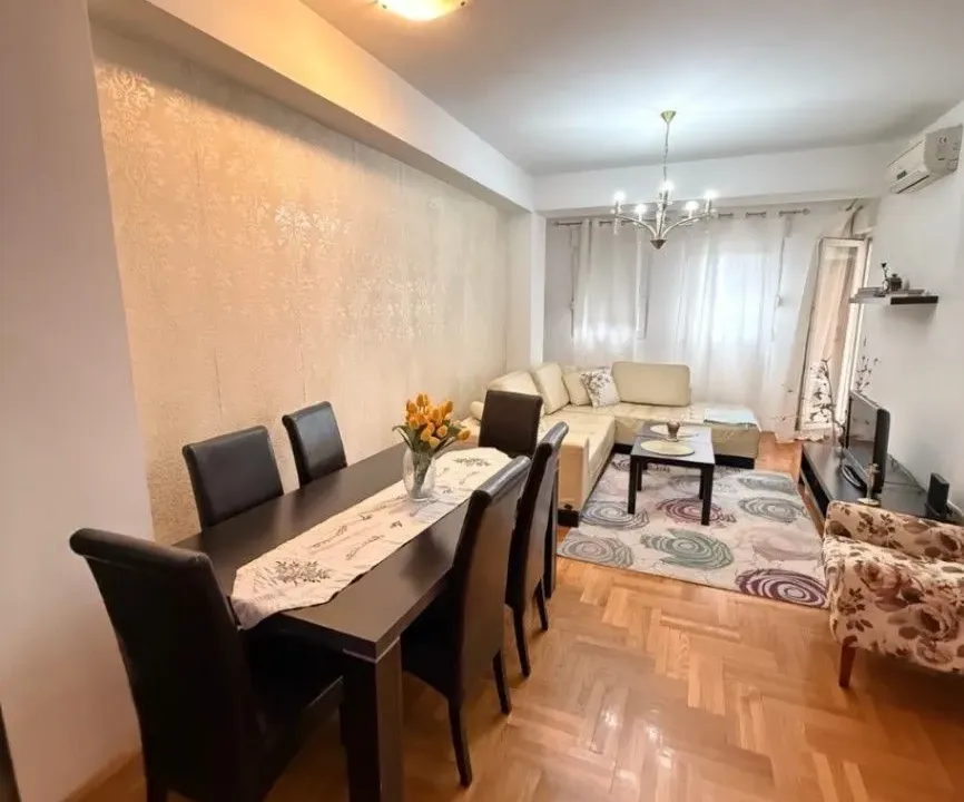 Izdavanje, jednosoban stan, 53m², City Kvart, Podgorica