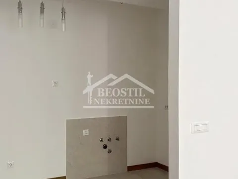Prodaja, trosoban stan, 83m², Kalenić Pijaca, Vračar Sve Podlokacije - image 7