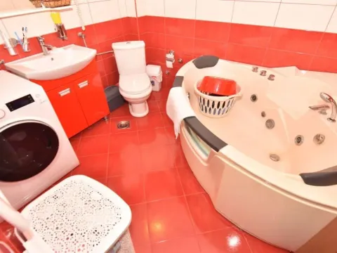 Sale, house, 235m², Velje Brdo, Podgorica - image 6