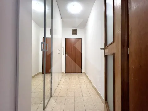 Rent, one bedroom apartment, 60m², Blok 6, Podgorica - image 8
