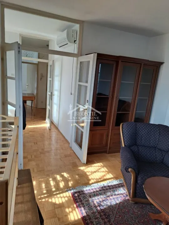 Rent, two bedroom apartment, 62m², Stari Grad, Beograd