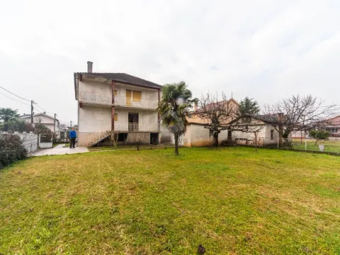 Prodaja, kuća, 215m², Tološi, Podgorica - image 3