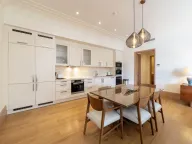 Izdavanje, dvosoban stan, 131m², Porto Montenegro, Tivat - image 9