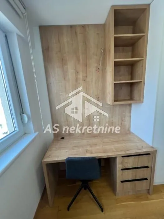 Izdavanje, četvorosoban stan, 100m², Sarajevska, Beograd