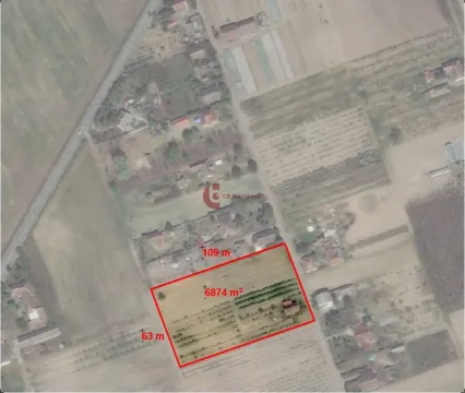 Satelitski snimak parcele sa označenim granicama i dimenzijama. - image 12