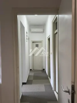 Izdavanje, četvorosoban stan, 120m², Novi Sad Sve Podlokacije, Novi Sad - image 9