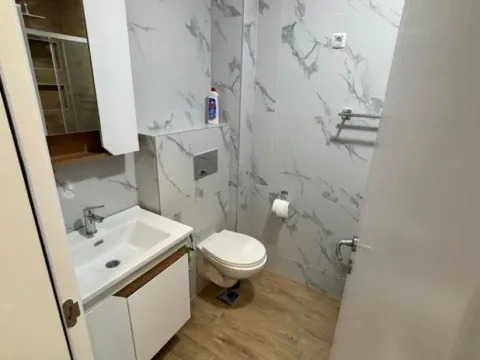 Izdavanje, jednosoban stan, 50m², Centar, Bar - image 5