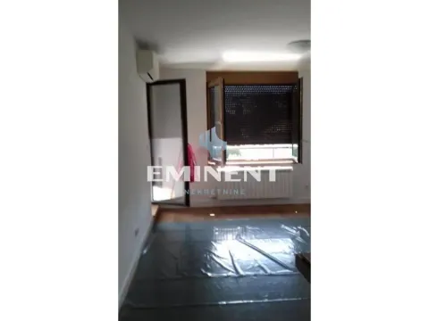 Izdavanje, stan, 64m², Zemun Gornji Grad, Zemun Sve Podlokacije - image 1