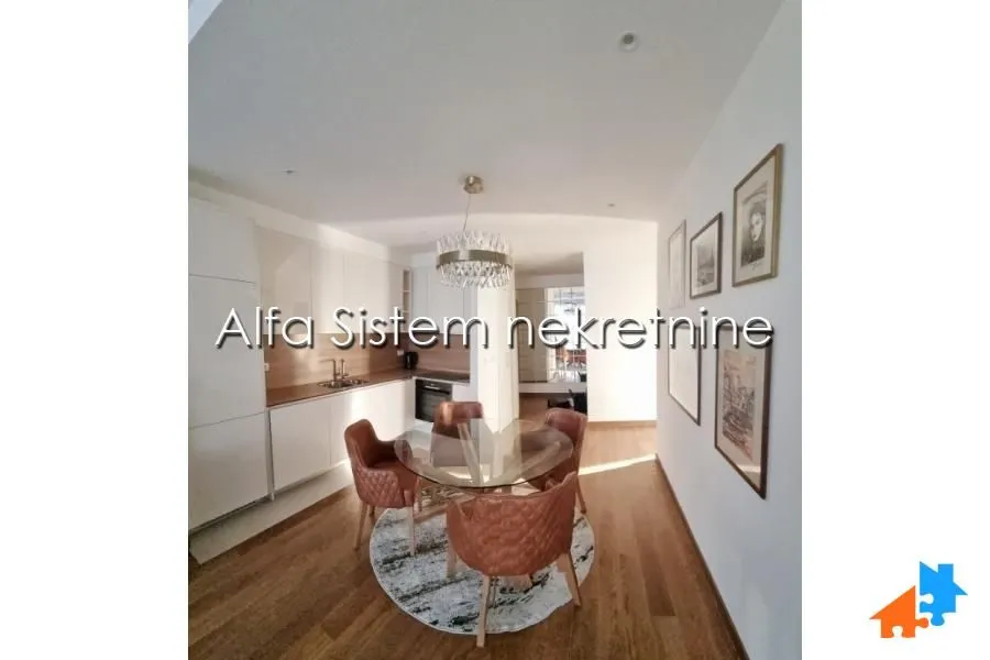 Izdavanje, trosoban stan, 83m², Savski Venac, Beograd