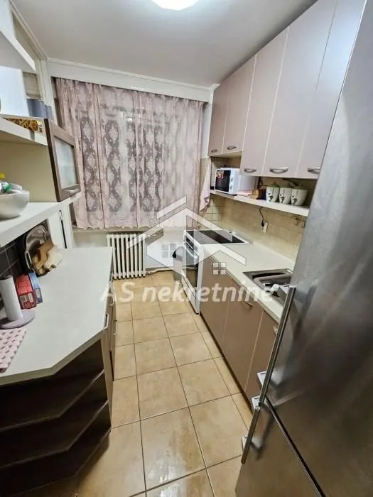 Izdavanje, trosoban stan, 85m², Slavija, Vračar Sve Podlokacije