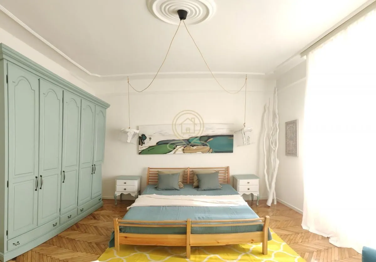 Izdavanje, trosoban stan, 141m², Kalenić Pijaca, Vračar Sve Podlokacije