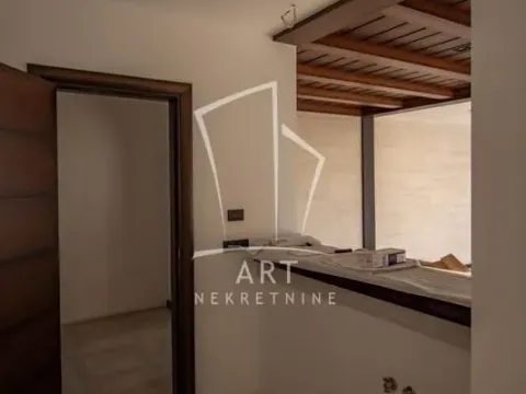 Sale, four bedroom apartment, 150m², Kalenić Pijaca, Vračar Sve Podlokacije - image 11