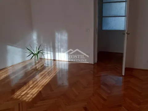 Izdavanje, trosoban stan, 78m², Stari Grad, Beograd - image 12