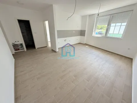 Prodaja, jednosoban stan, 38m², Adice, Novi Sad Sve Podlokacije