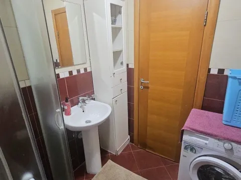 Rent, one bedroom apartment, 35m², Velji Vinogradi, Budva - image 10