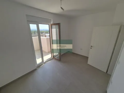 Prodaja, trosoban stan, 76m², Sarina Medja, Jagodina - image 18