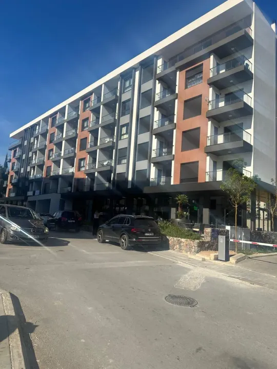 Izdavanje, jednosoban stan, 46m², Šušanj, Bar