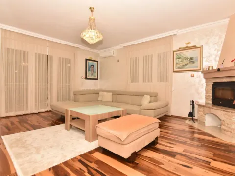 Sale, house, 175m², Podgorica, Crna Gora - image 3