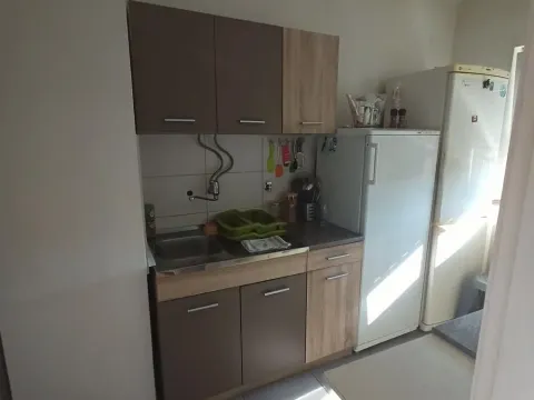 Izdavanje, četvorosoban stan, 85m², Kumodraž 1, Kumodraž Sve Podlokacije - image 6