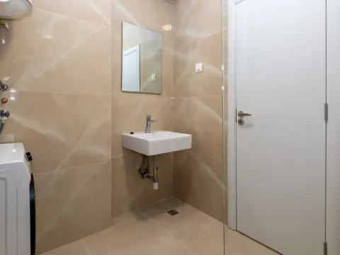 Sale, one bedroom apartment, 46m², Podgorica, Crna Gora - image 9