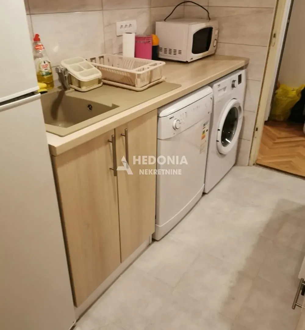 Prodaja, dvosoban stan, 49m², Kanarevo Brdo, Beograd
