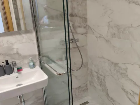 Izdavanje, jednosoban stan, 45m², New City, Podgorica - image 9