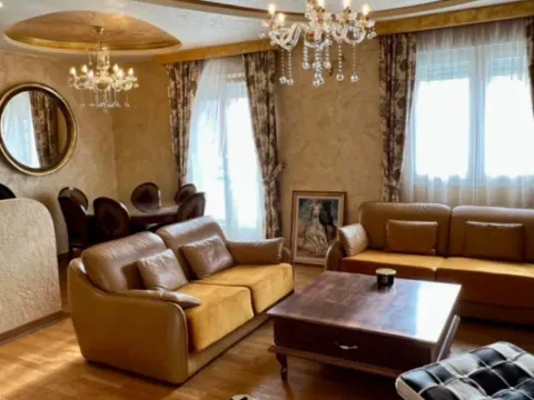 Izdavanje, trosoban stan, 98m², City Kvart, Podgorica - image 7