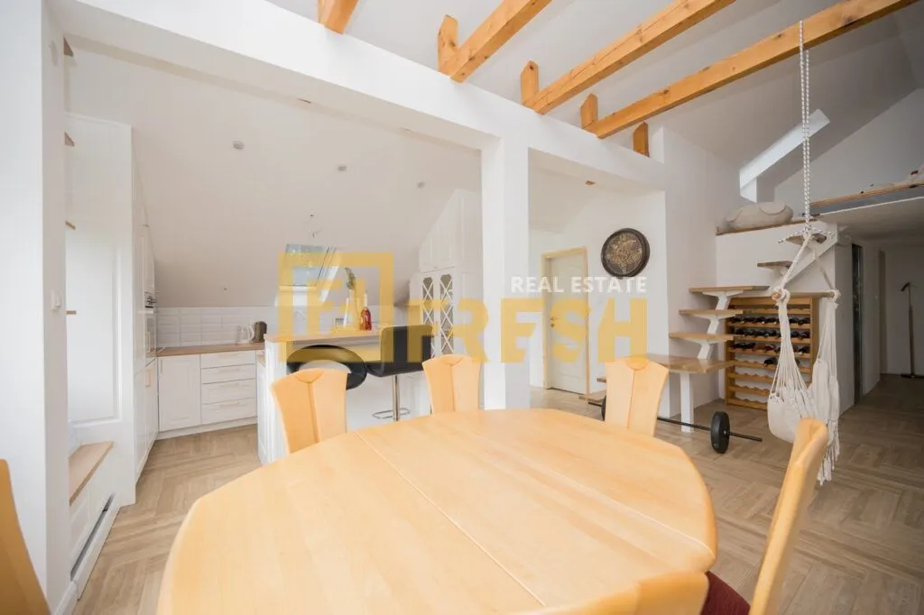 Sale, house, 350m², Vranići, Podgorica